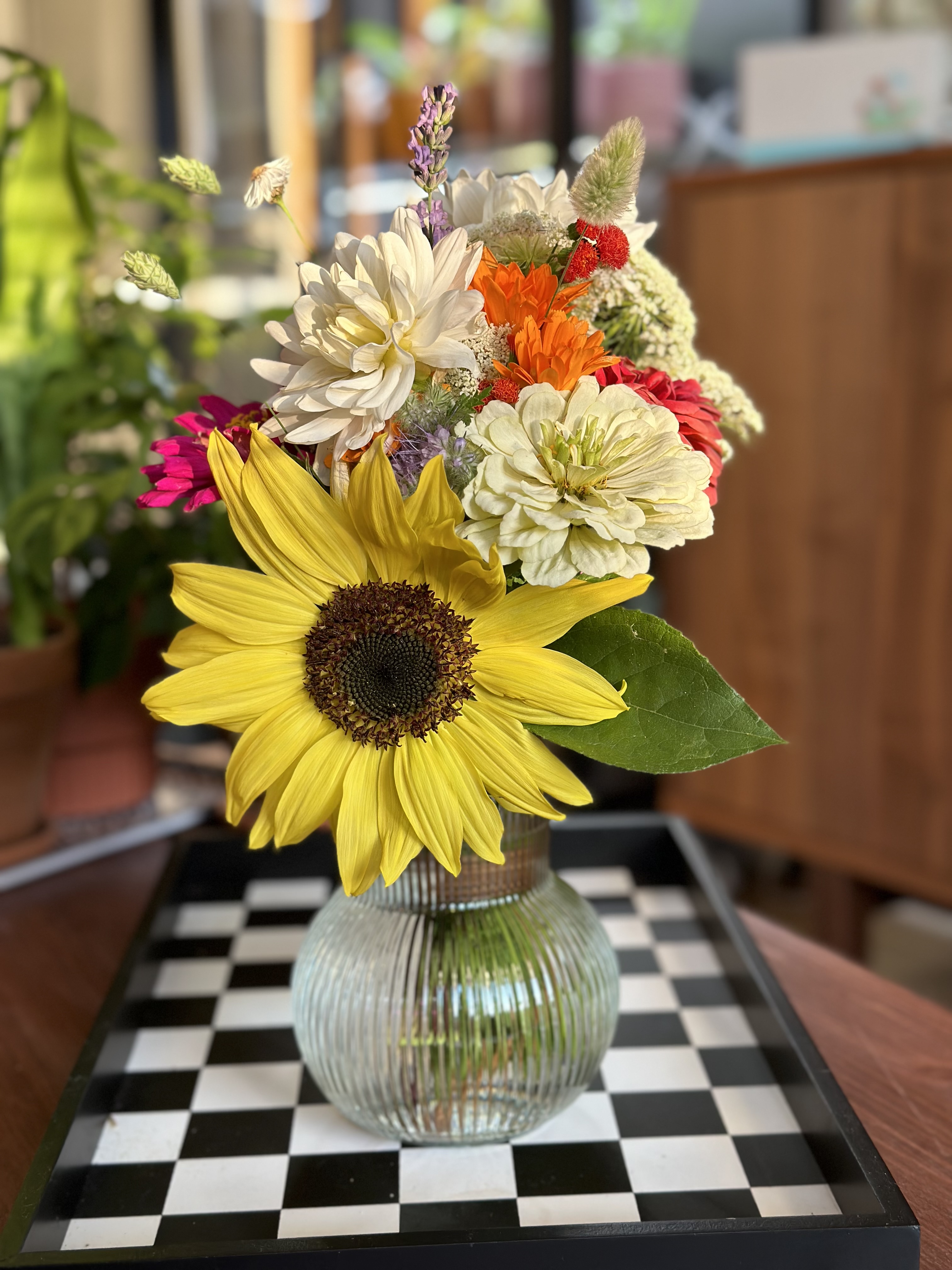 kukkakimppu maljakossa
